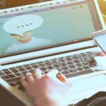 Dlaczego ktoś jest cały czas dostępny na messenger?