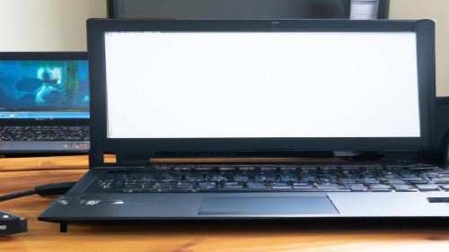 Jak podłaczyć dwa monitory do laptopa?